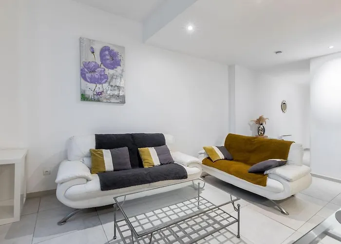 Apartman Saint-roch - Spacious, Fully Equipped & Park View