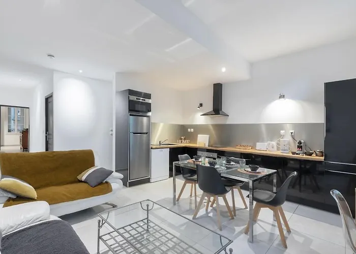 Apartman Saint-roch - Spacious, Fully Equipped & Park View Montpellier